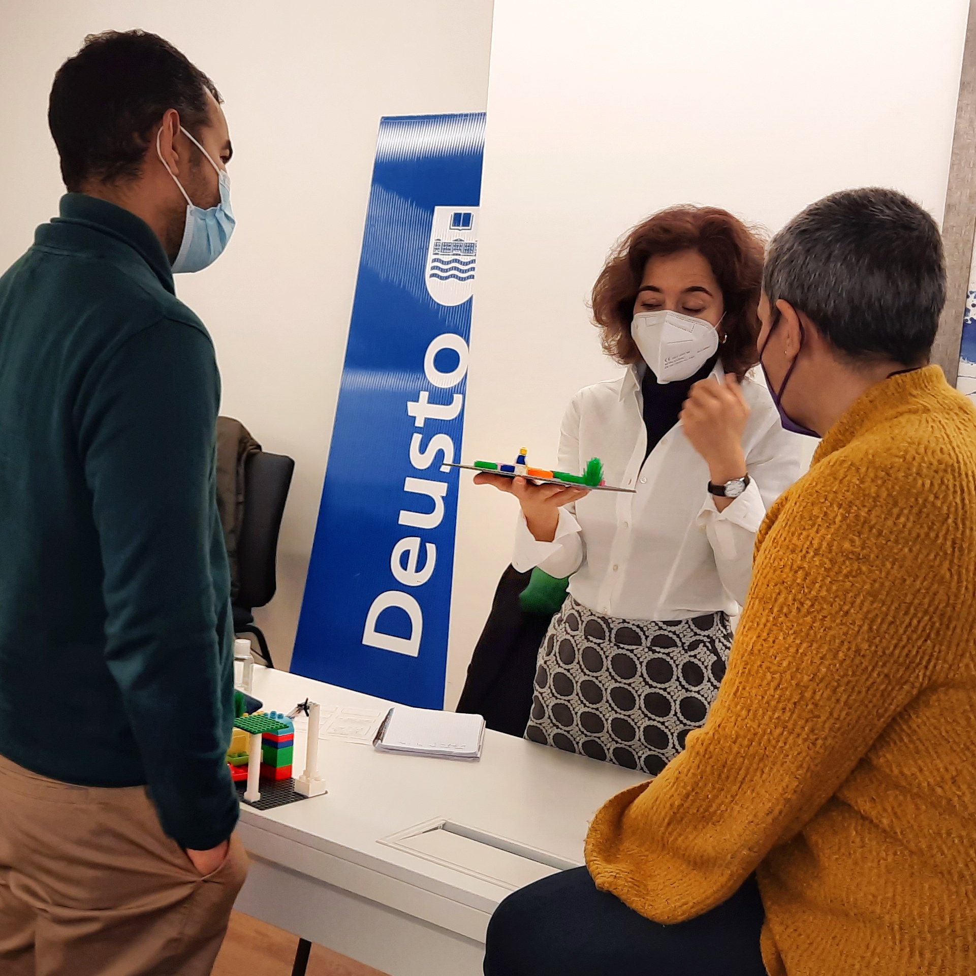 JUEGOPARAELCAMBIOLego Deusto